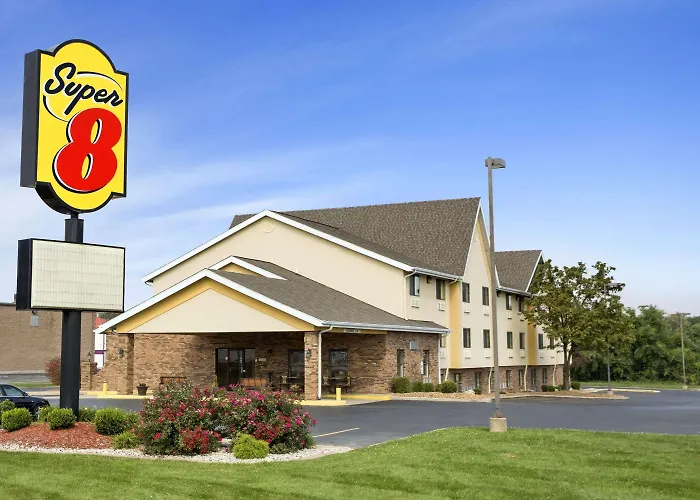 Super 8 By Wyndham Alton
