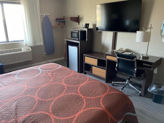 Super 8 By Wyndham 2* Alton