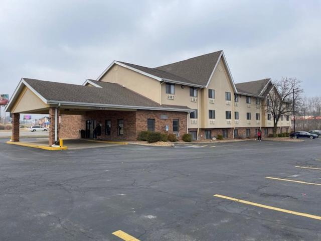 Super 8 By Wyndham Motel 2*