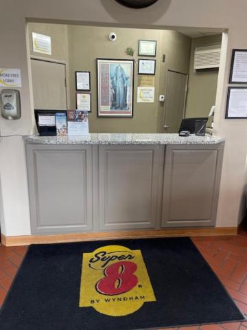 Super 8 By Wyndham Motel 2*