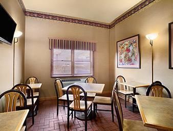 Super 8 By Wyndham 2* Alton